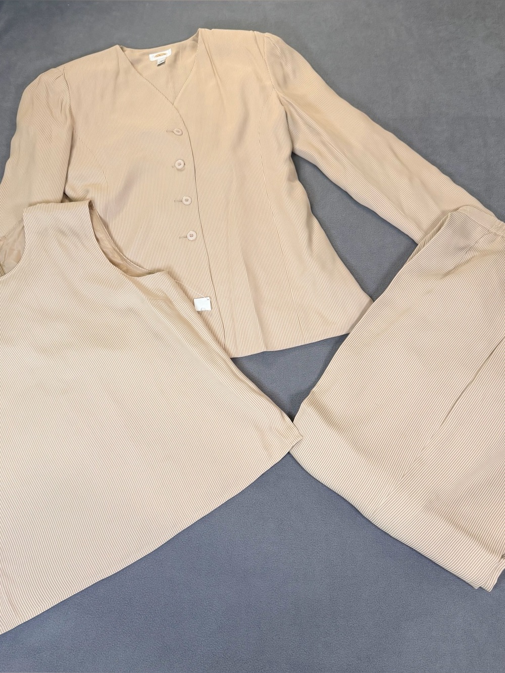 Talbots VTG Beige Stripe Three-Piece Women's Pantsuit - Jacket, Shell & Pants-14
